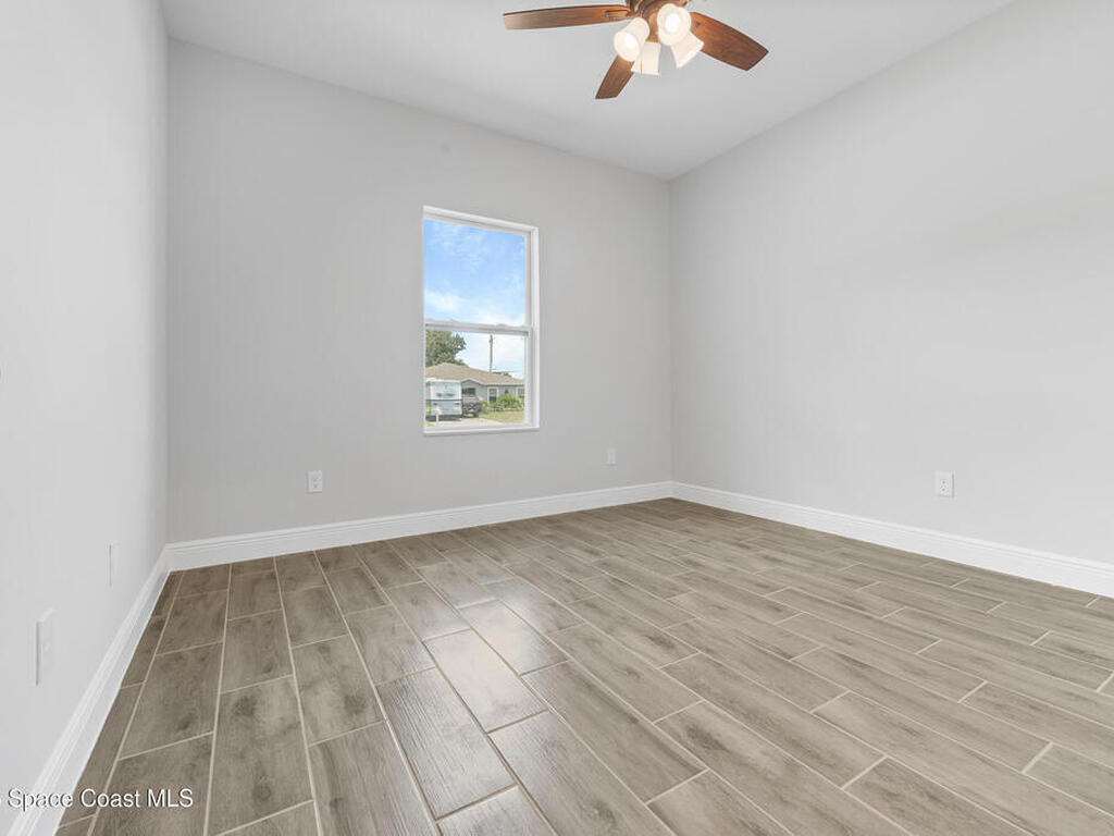 8276 100th Avenue, Vero Beach, FL 32967