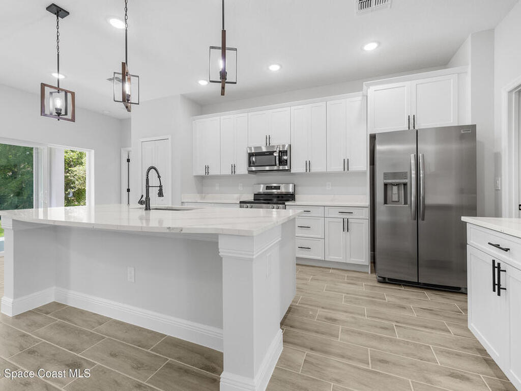 8276 100th Avenue, Vero Beach, FL 32967