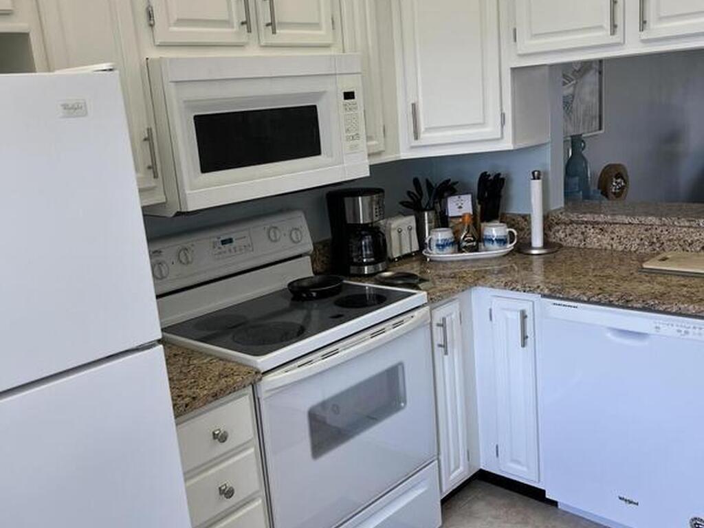 2150 Atlantic Street, Melbourne Beach, FL 32951