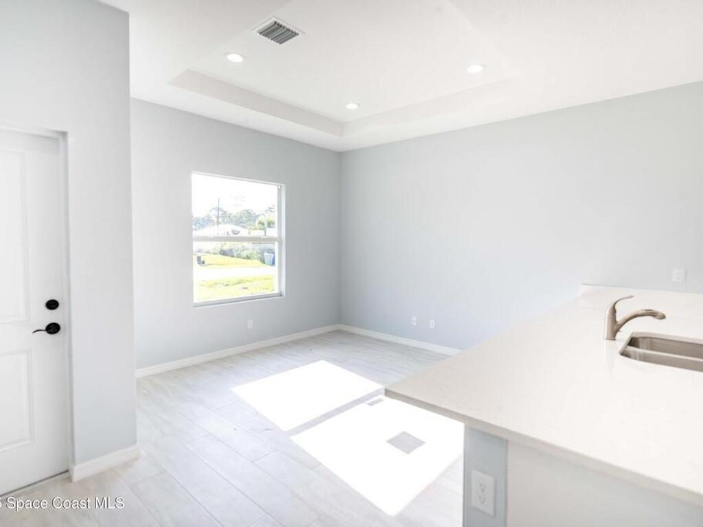 1115 11th Court, Vero Beach, FL 32962