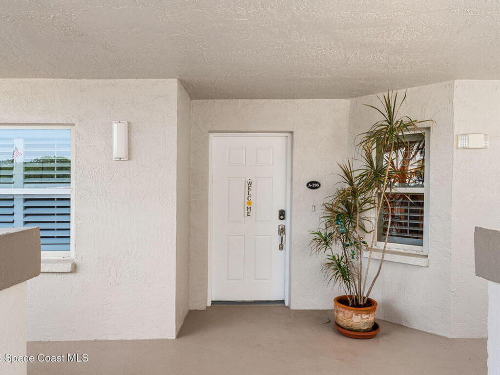 8700 Ridgewood Avenue, Cape Canaveral, FL 32920