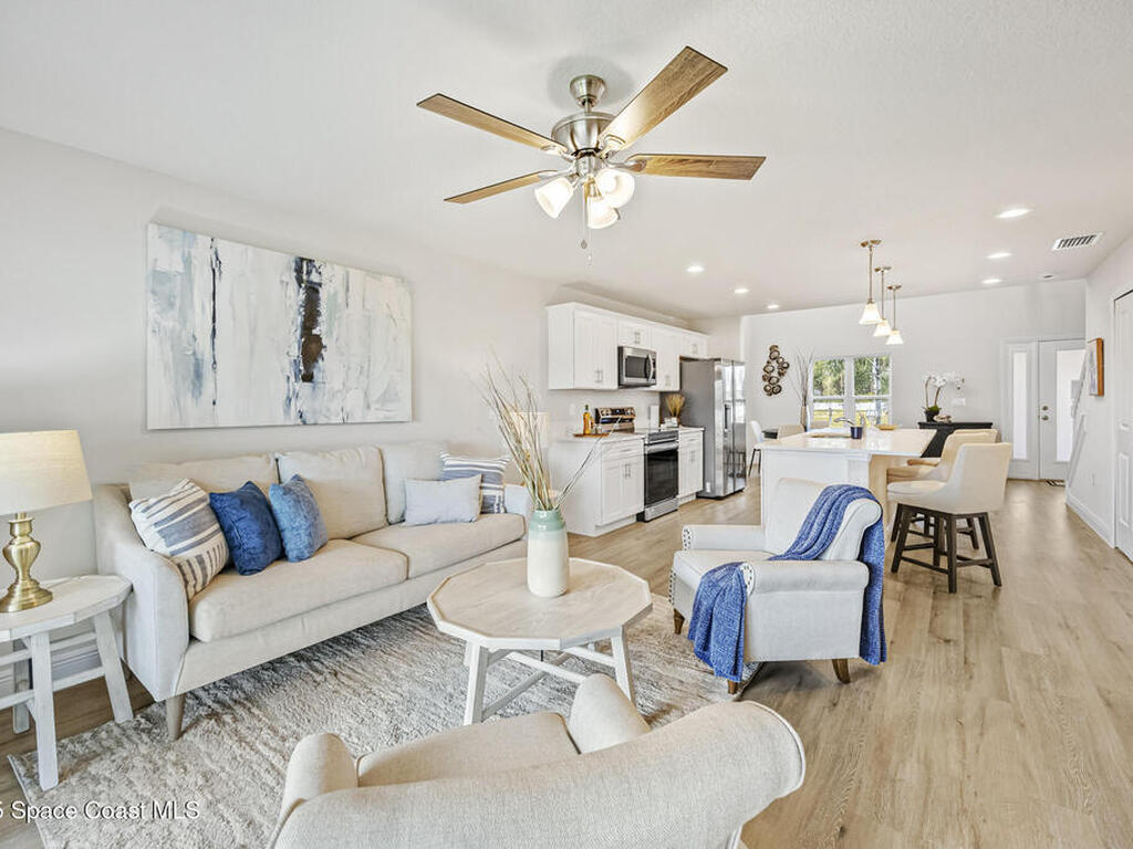 167 Hidden Woods Place, Melbourne, FL 32901