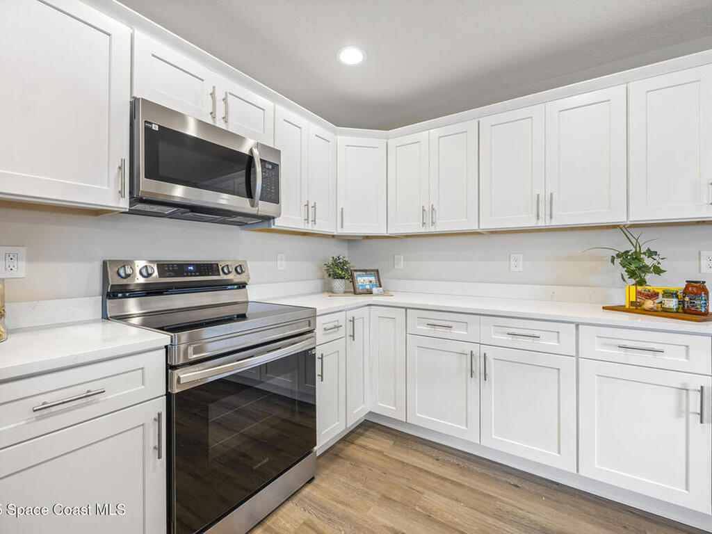 177 Hidden Woods Place, Melbourne, FL 32901