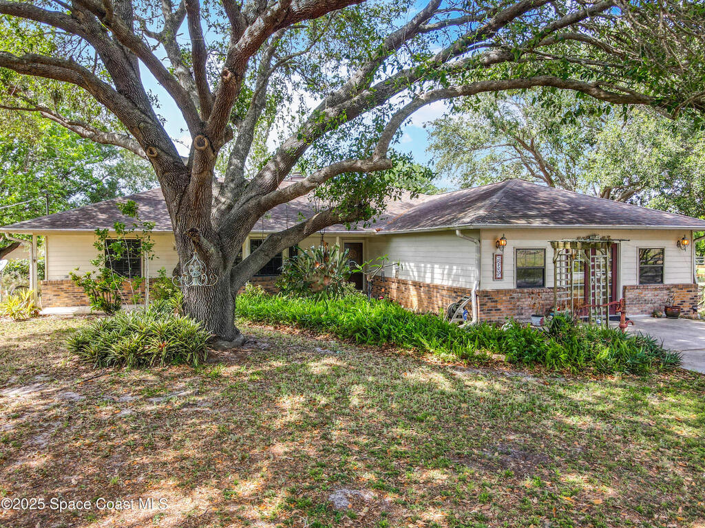 3320 Grantline Road, Mims, FL 32754