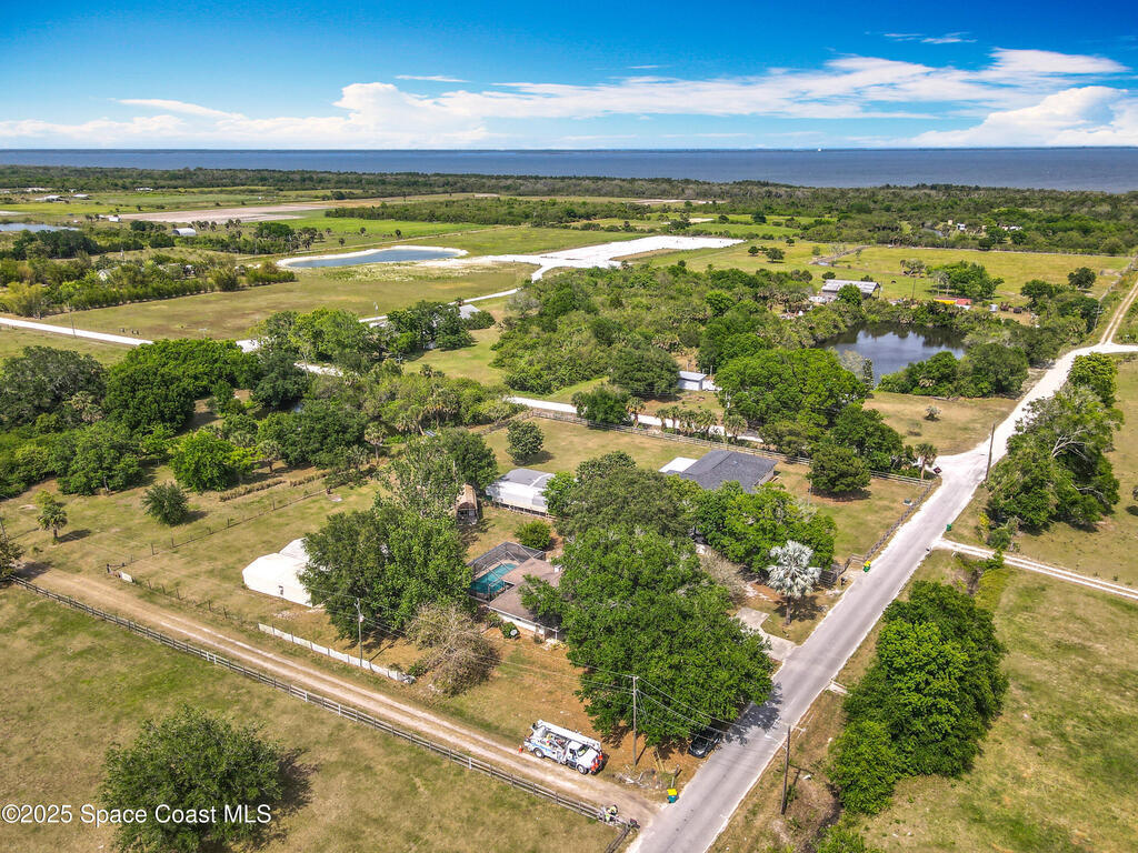 3320 Grantline Road, Mims, FL 32754
