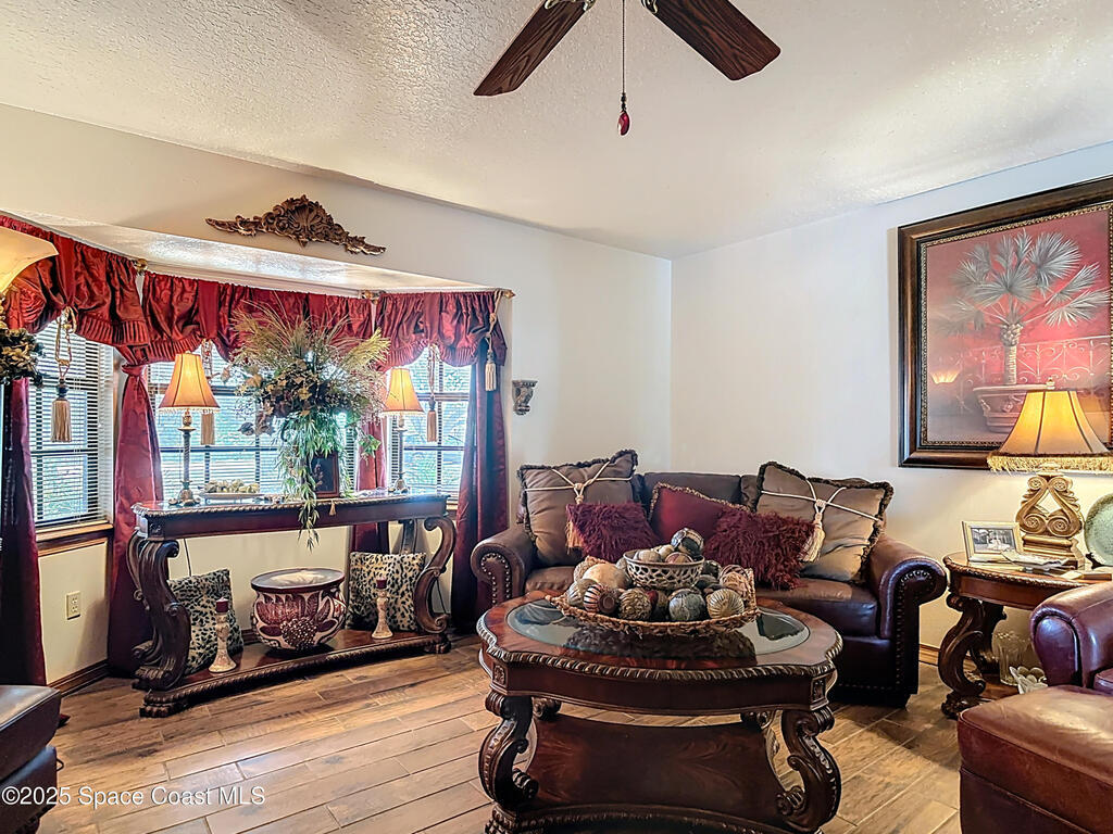 3320 Grantline Road, Mims, FL 32754