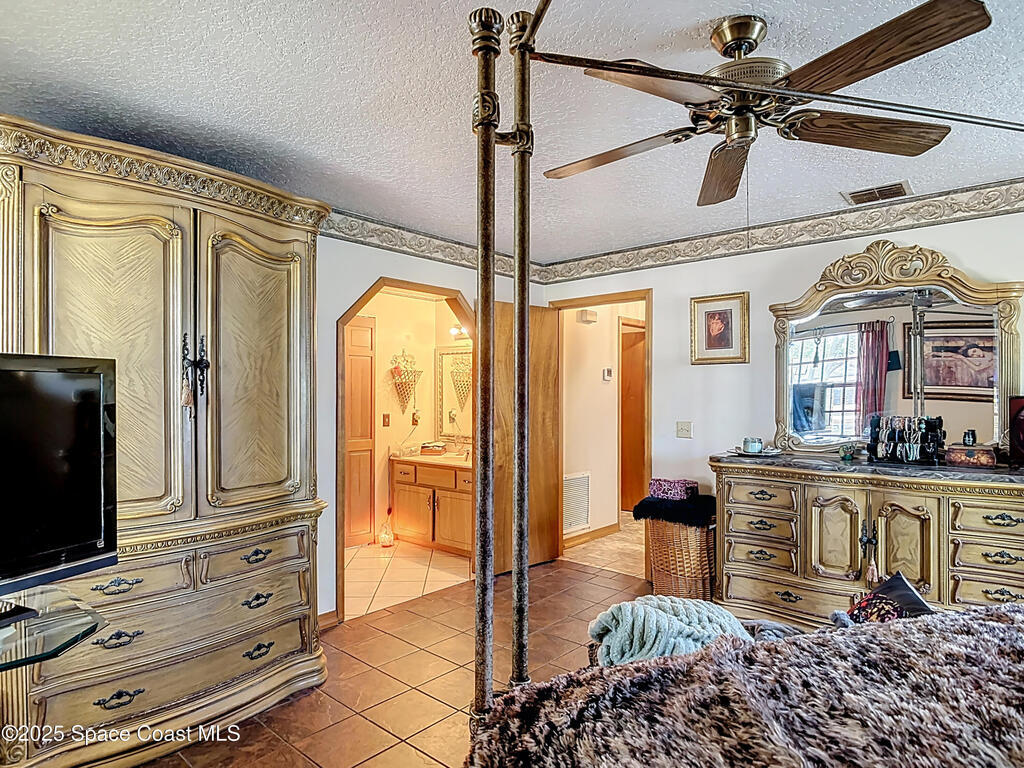 3320 Grantline Road, Mims, FL 32754
