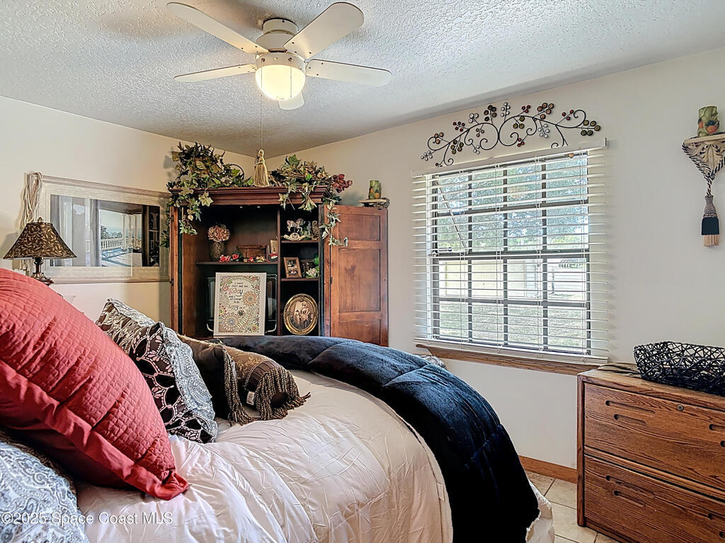 3320 Grantline Road, Mims, FL 32754