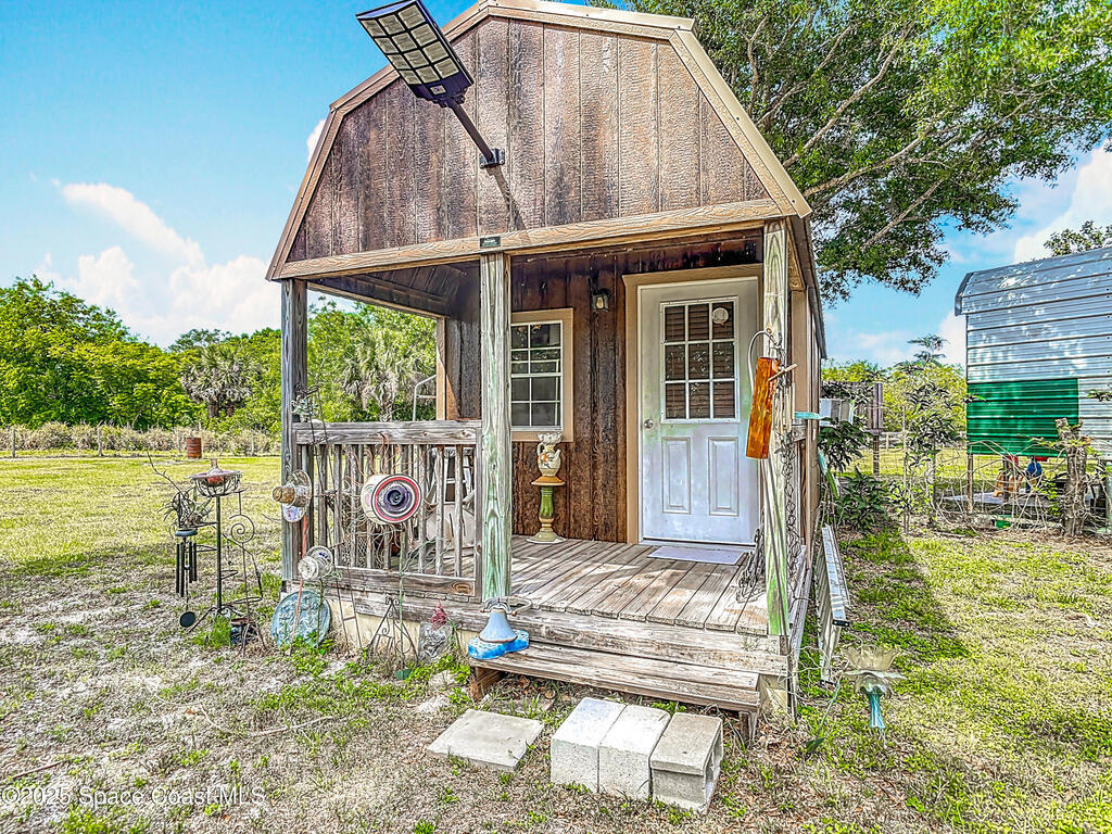 3320 Grantline Road, Mims, FL 32754