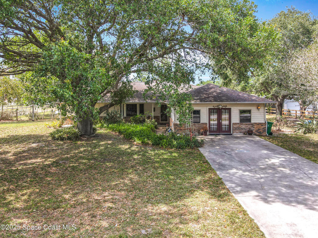 3320 Grantline Road, Mims, FL 32754