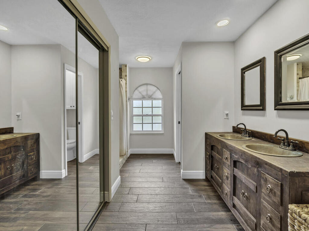 8625 Fleming Grant Road, Sebastian, FL 32976