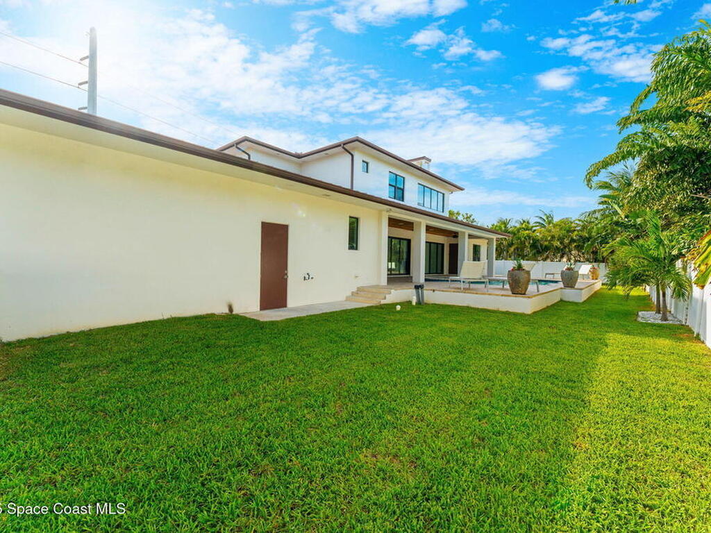 2355 N Riverside Drive, Indialantic, FL 32903