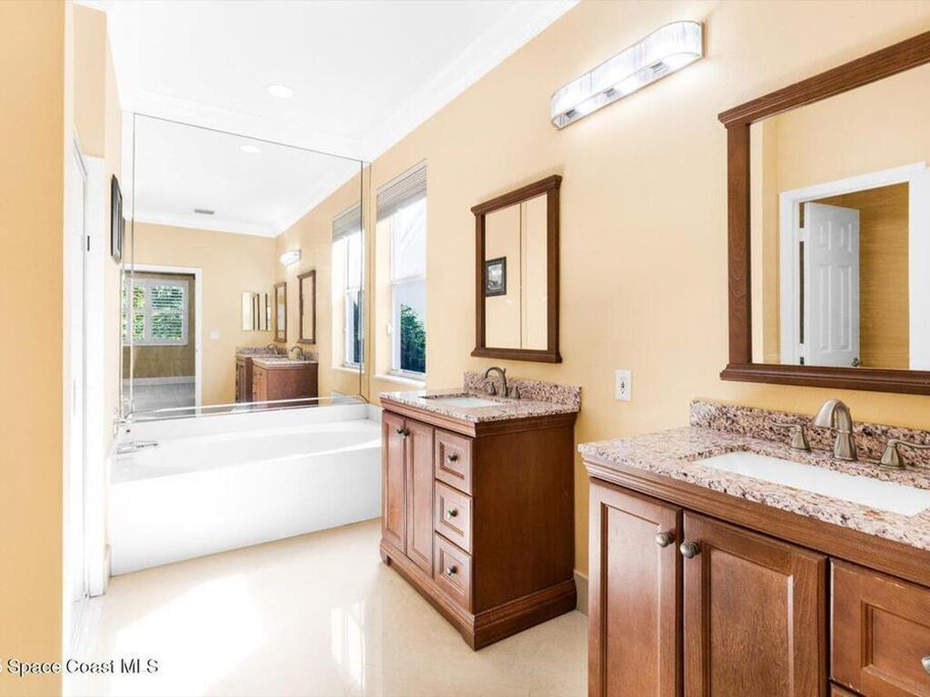 3865 NW Deer Oak Drive, Jensen Beach, FL 34957
