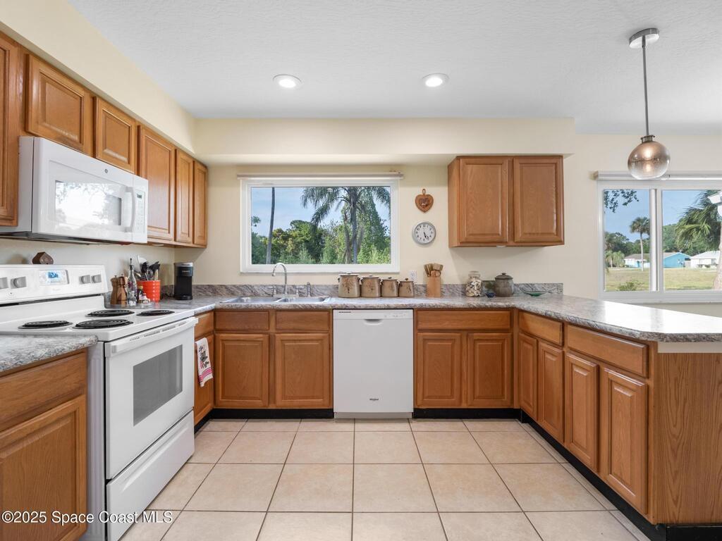 1573 Par Street, Palm Bay, FL 32905