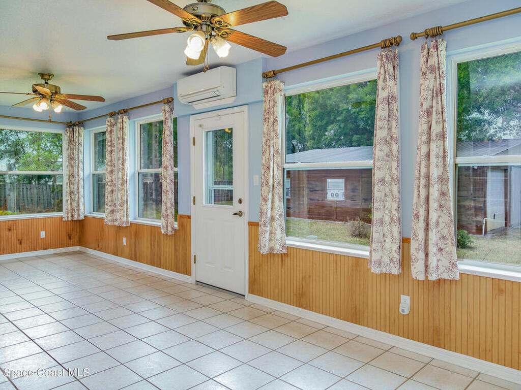 3730 Kloss Street, Mims, FL 32754
