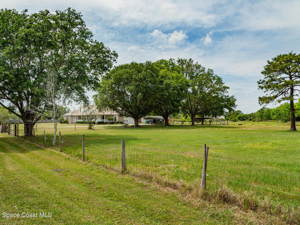 3730 Kloss Street, Mims, FL 32754
