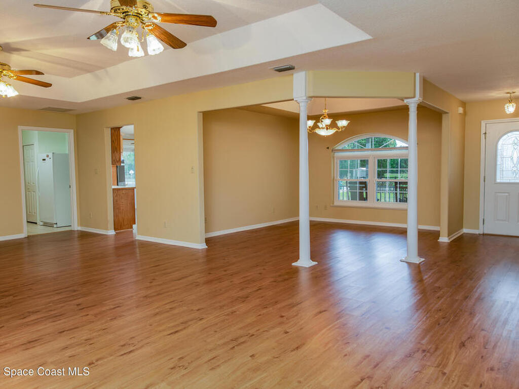 3730 Kloss Street, Mims, FL 32754