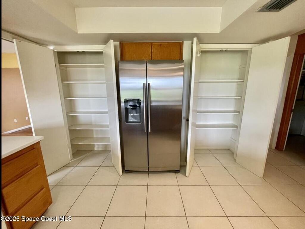 48 Country Club Road, Cocoa Beach, FL 32931