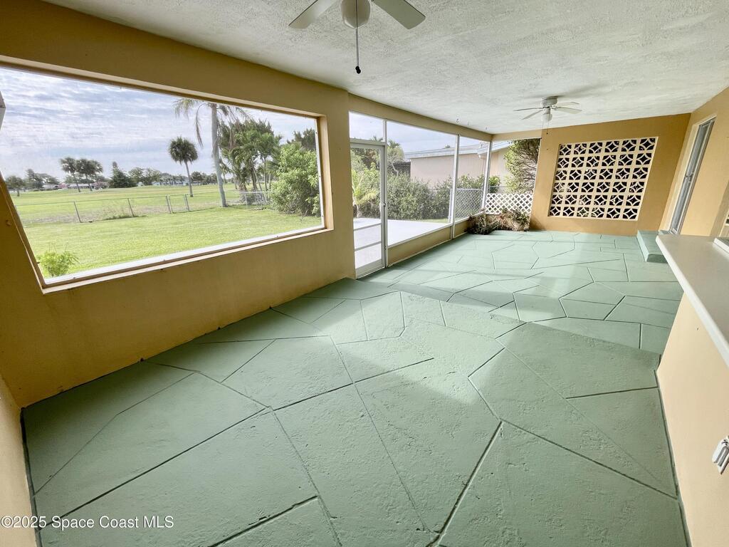 48 Country Club Road, Cocoa Beach, FL 32931