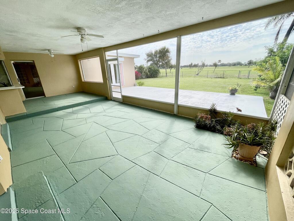 48 Country Club Road, Cocoa Beach, FL 32931
