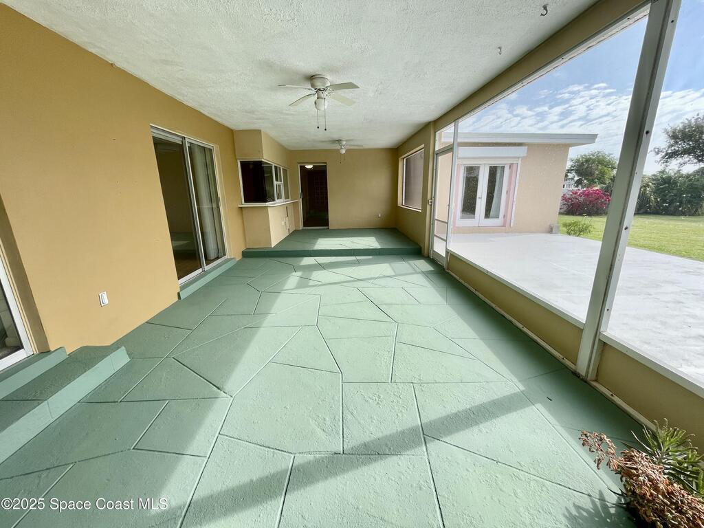 48 Country Club Road, Cocoa Beach, FL 32931
