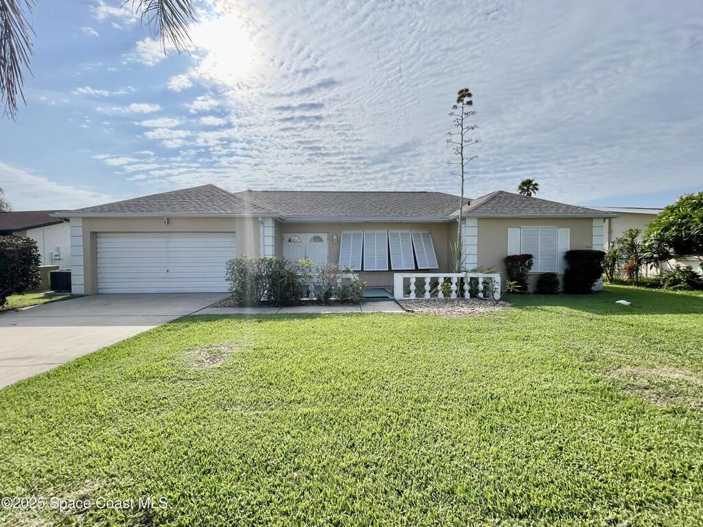 48 Country Club Road, Cocoa Beach, FL 32931