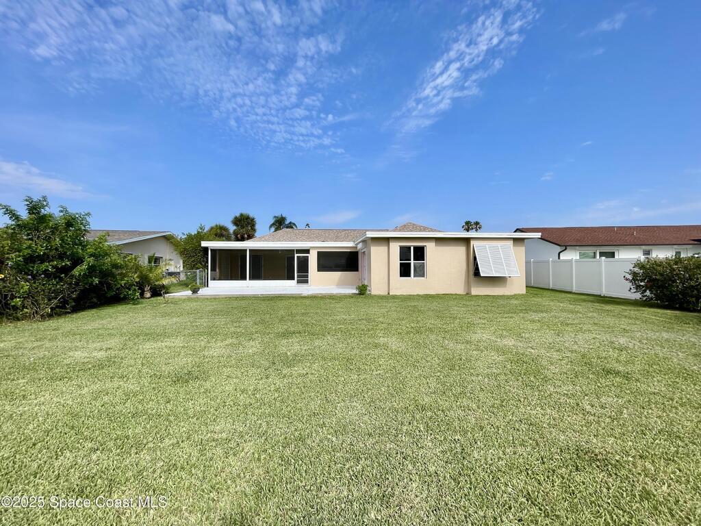 48 Country Club Road, Cocoa Beach, FL 32931