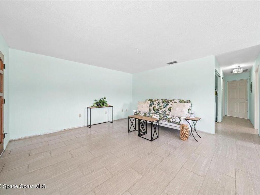 190 S Orlando Avenue, Cocoa Beach, FL 32931