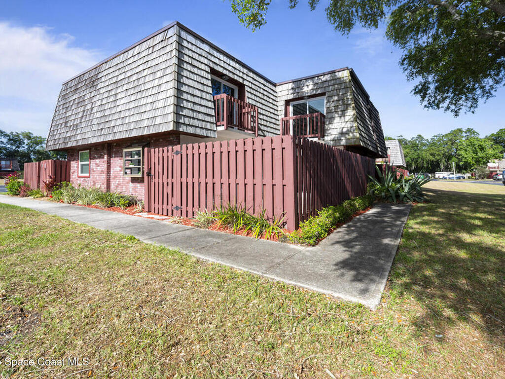 60 Piney Branch Way, Melbourne, FL 32904