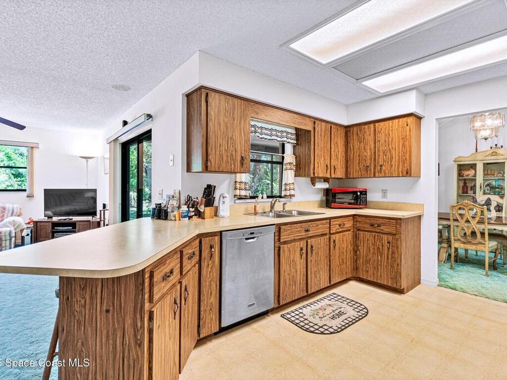 1812 Live Oak Drive, Rockledge, FL 32955
