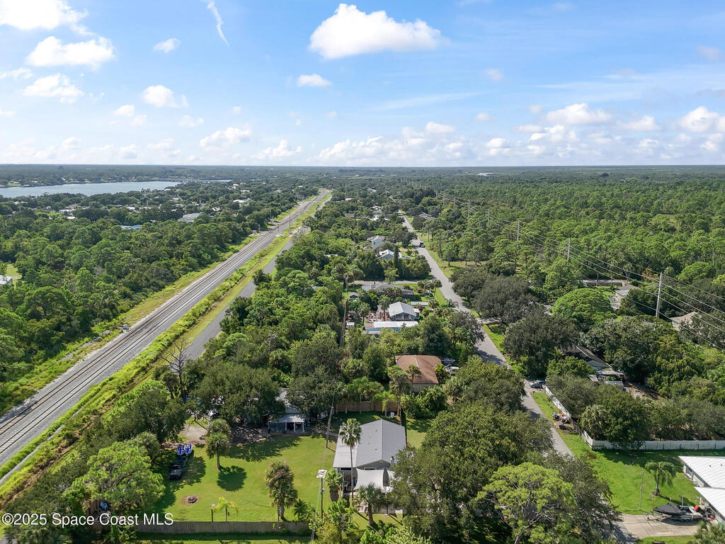 9633 Honeysuckle Drive, Sebastian, FL 32976