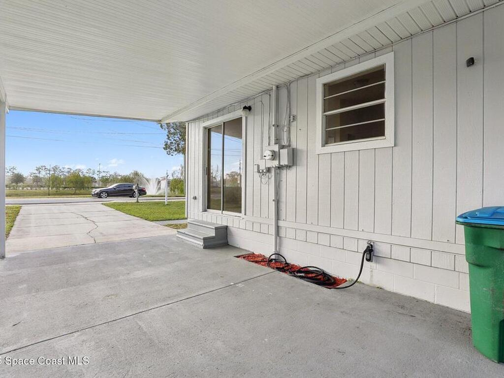 610 Walker Street, Holly Hill, FL 32117