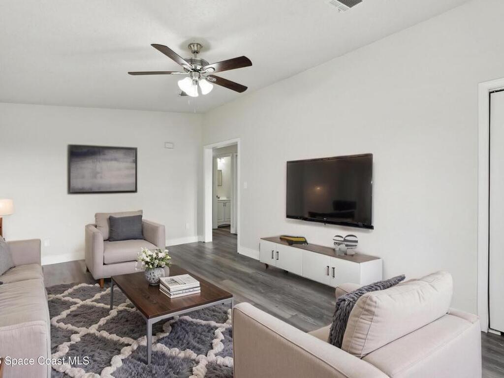 610 Walker Street, Holly Hill, FL 32117