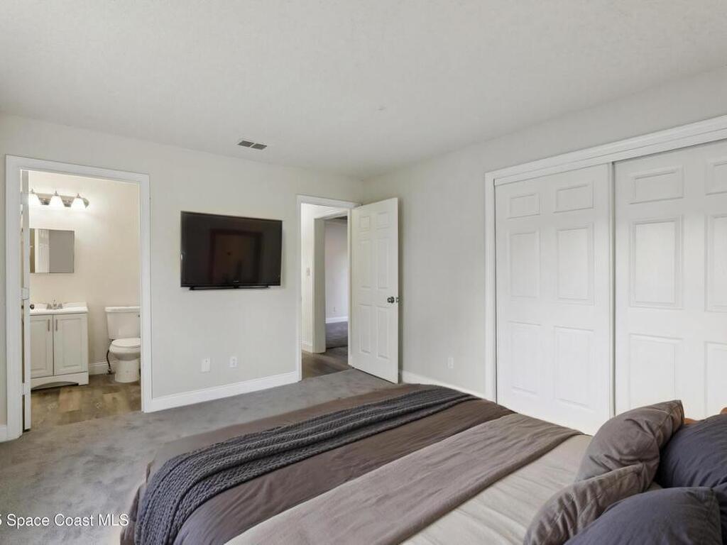 610 Walker Street, Holly Hill, FL 32117