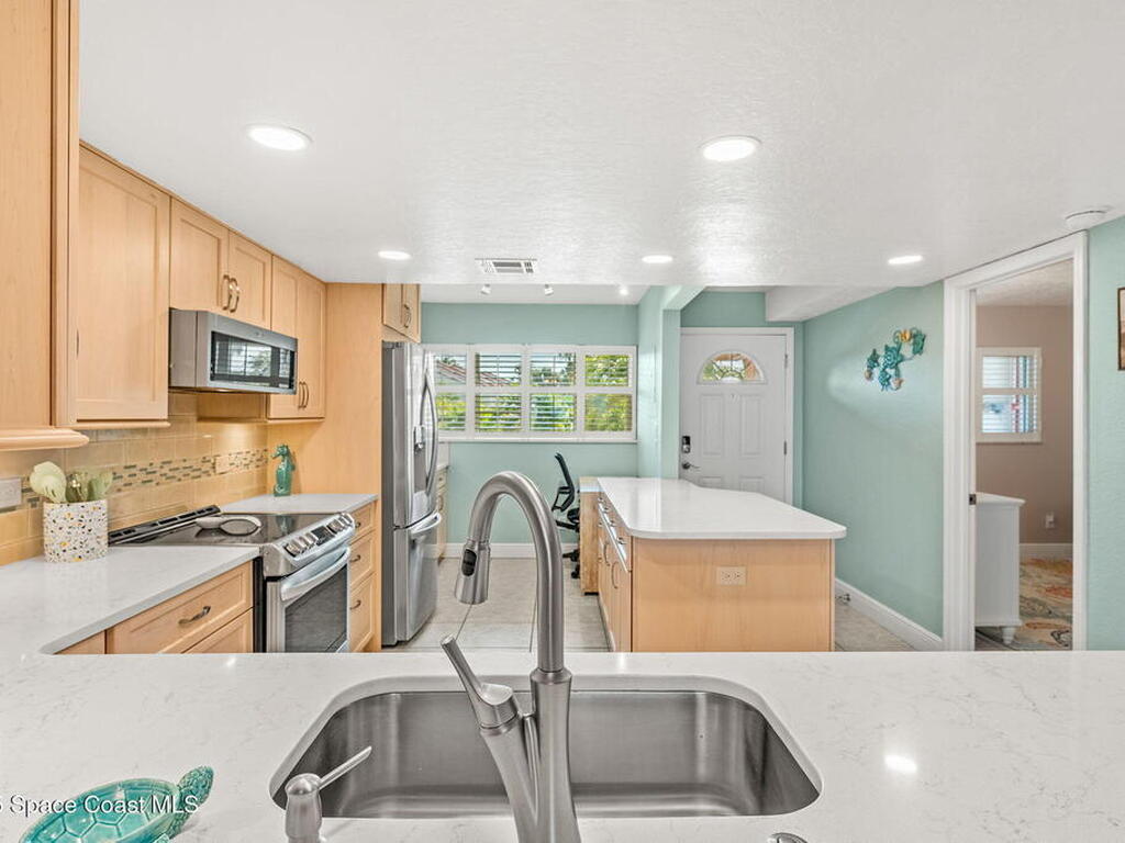 1101 S Miramar Avenue, Indialantic, FL 32903