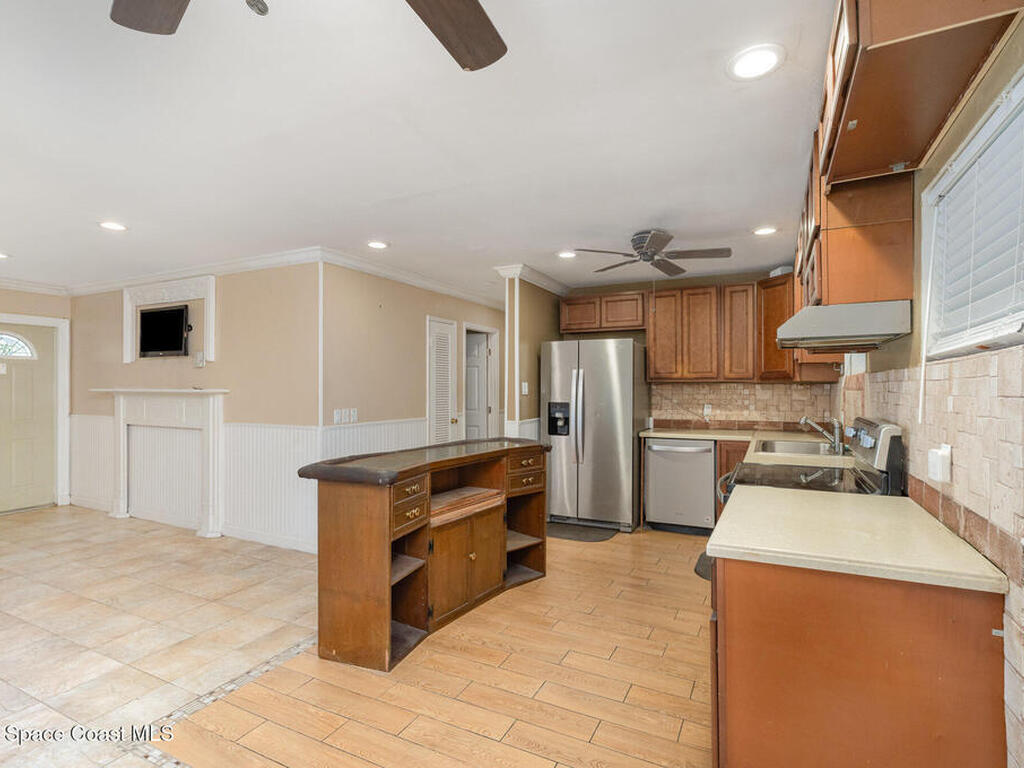 1751 5th Court, Vero Beach, FL 32960