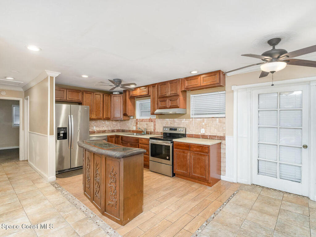 1751 5th Court, Vero Beach, FL 32960