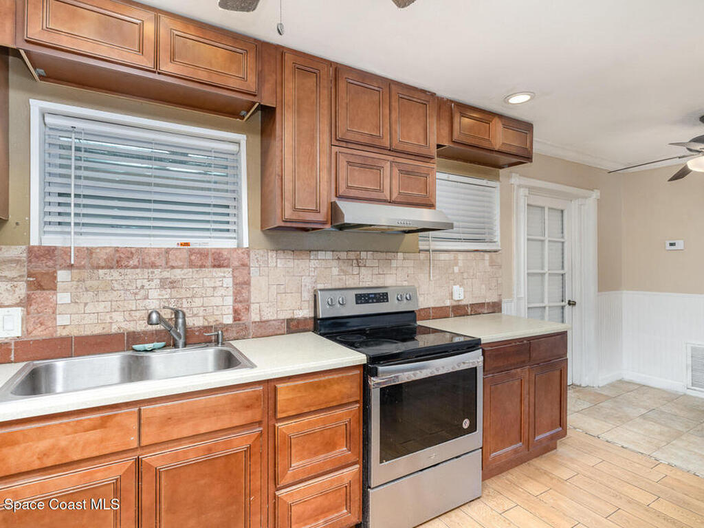 1751 5th Court, Vero Beach, FL 32960