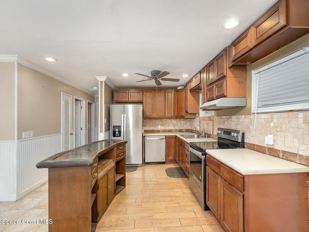 1751 5th Court, Vero Beach, FL 32960