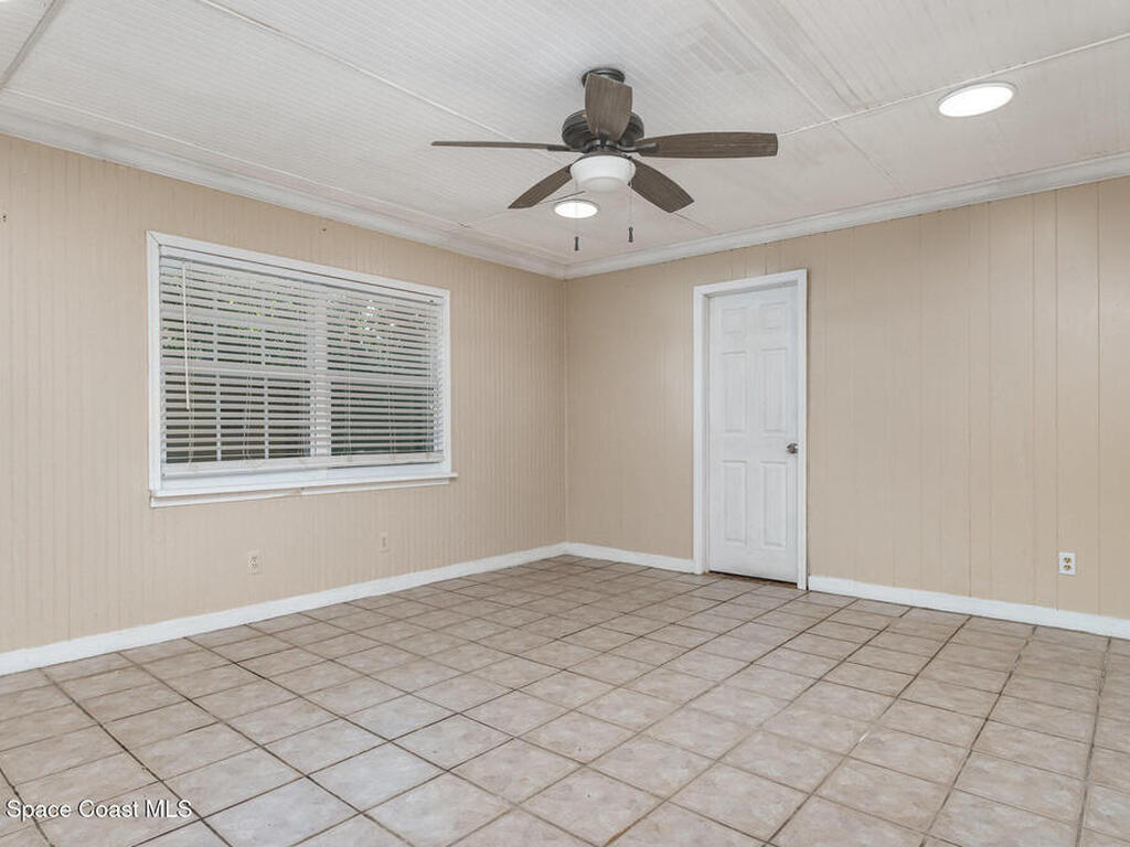 1751 5th Court, Vero Beach, FL 32960