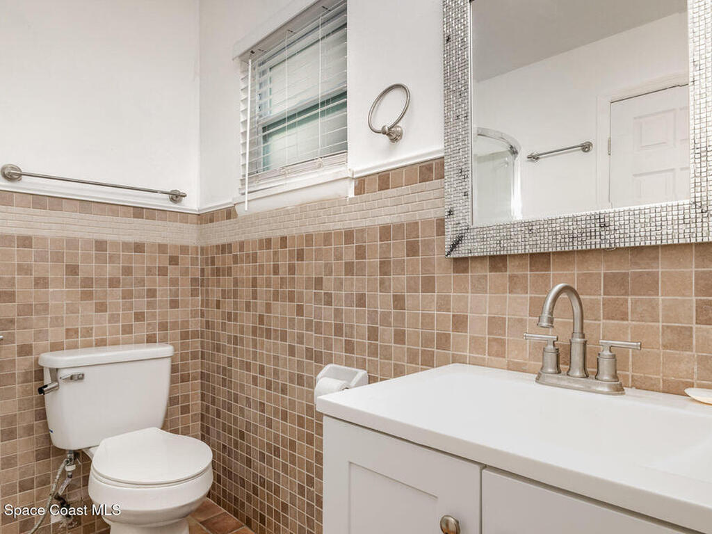 1751 5th Court, Vero Beach, FL 32960