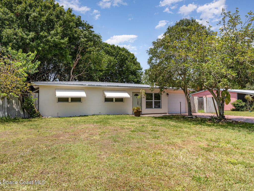 1751 5th Court, Vero Beach, FL 32960
