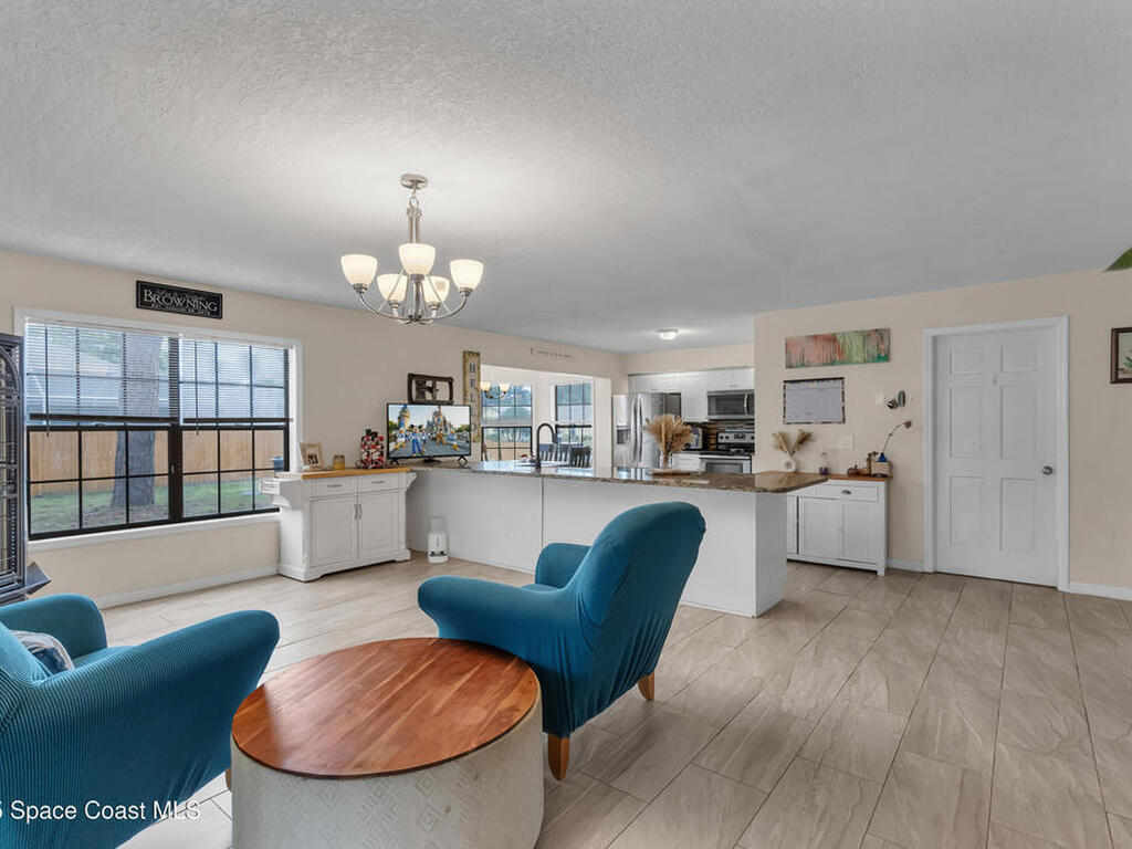 282 Neville Circle, Palm Bay, FL 32907