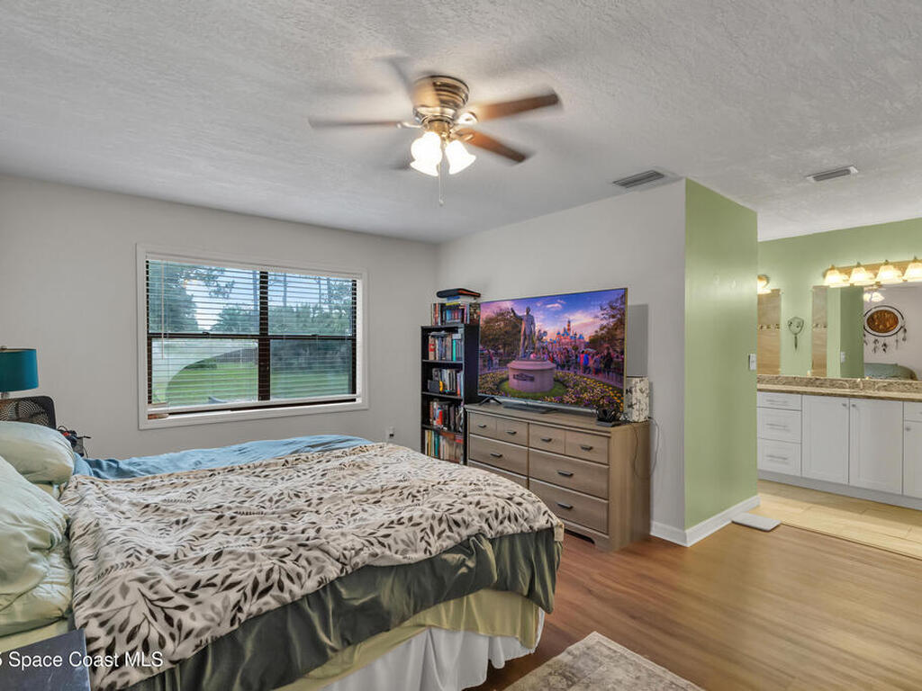 282 Neville Circle, Palm Bay, FL 32907