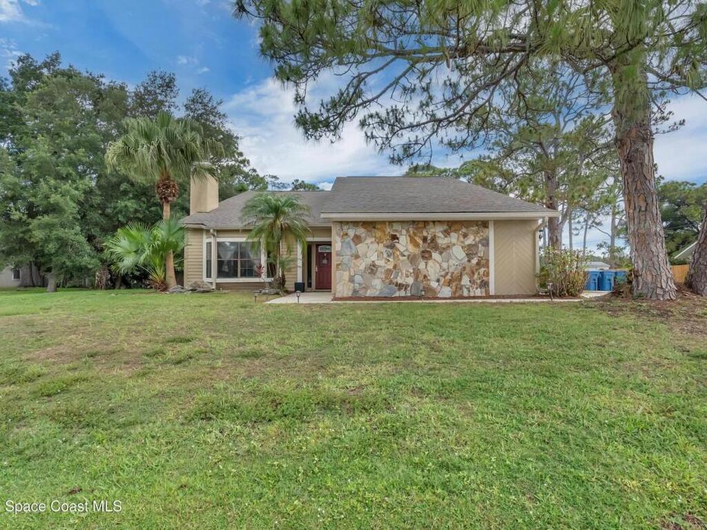 282 Neville Circle, Palm Bay, FL 32907