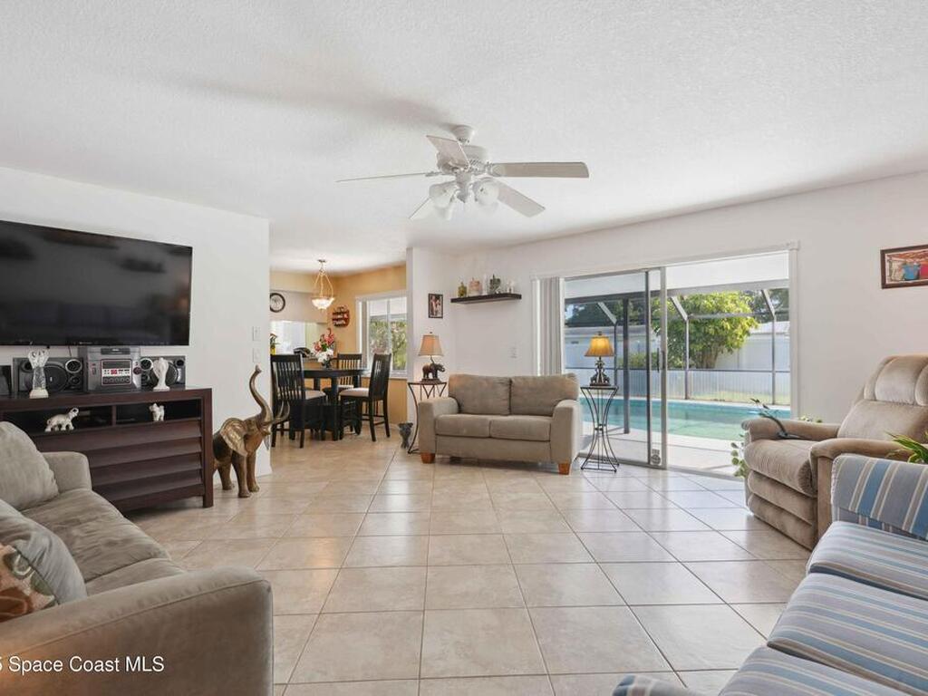 670 26th Court, Vero Beach, FL 32962