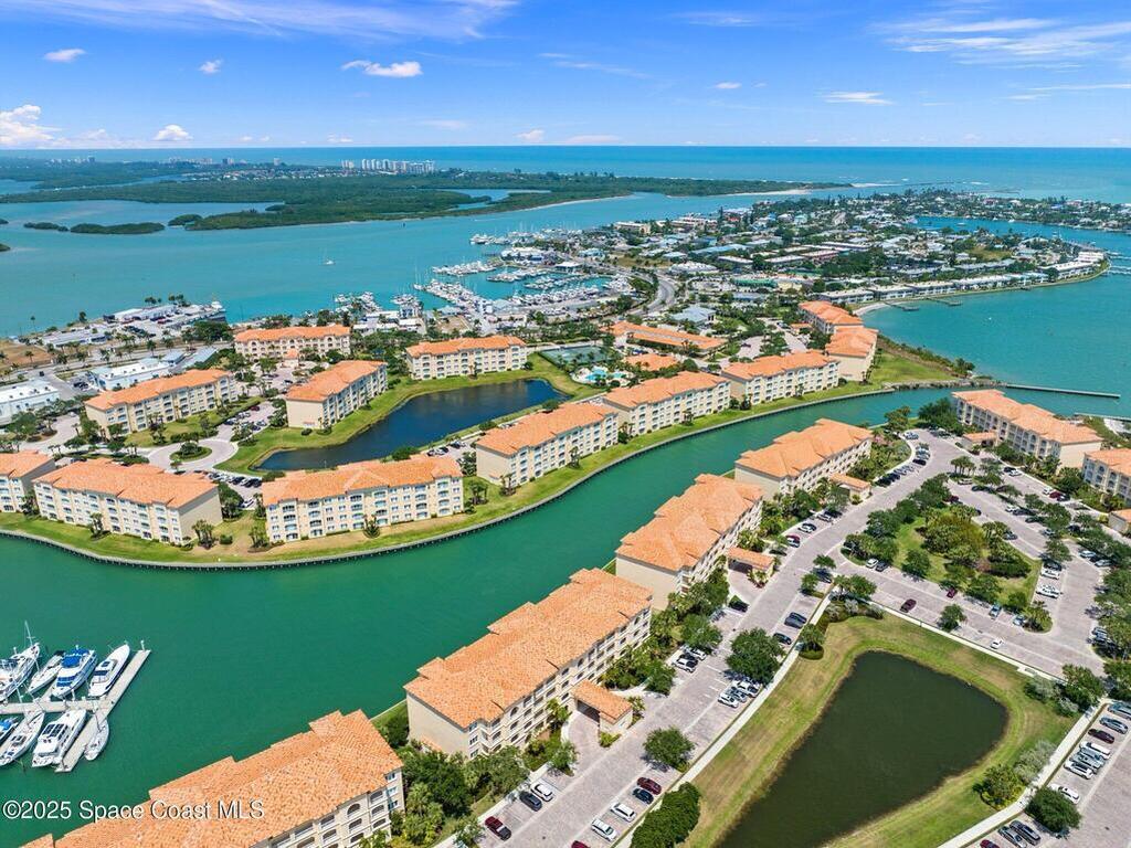 17 Harbour Isle Drive, Hutchinson Island, FL 34949
