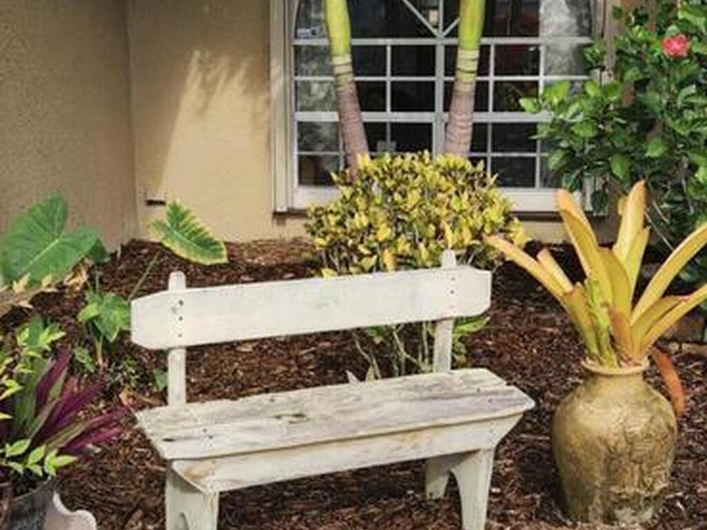 212 Nemo Circle, Palm Bay, FL 32907