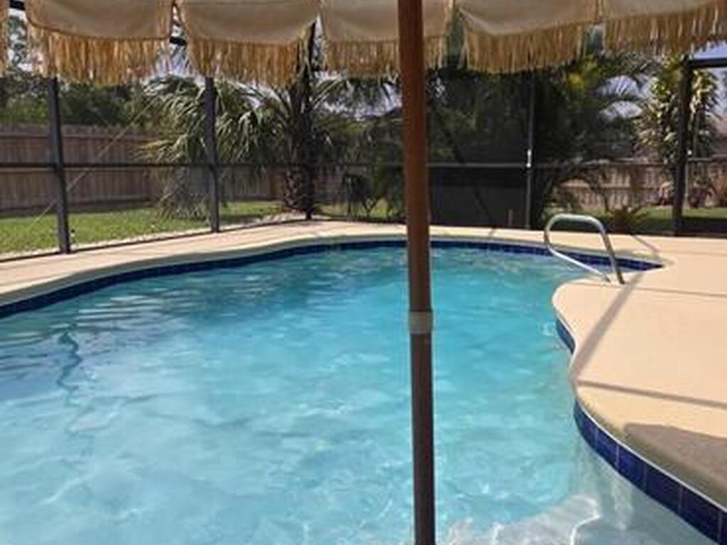 212 Nemo Circle, Palm Bay, FL 32907