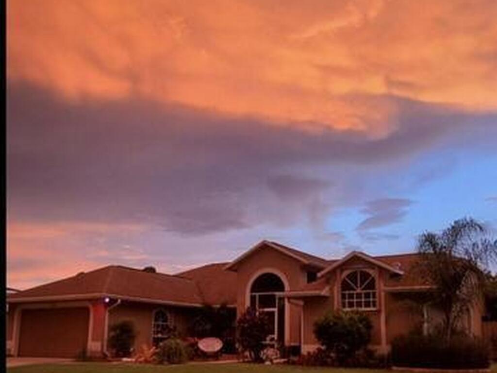 212 Nemo Circle, Palm Bay, FL 32907